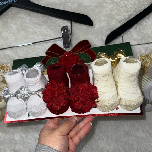 Baby Girl Socks/Bows Set - Picture 3 of 7